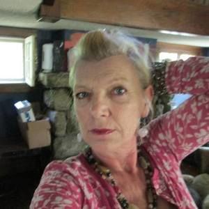 Meet your Posher, Tina